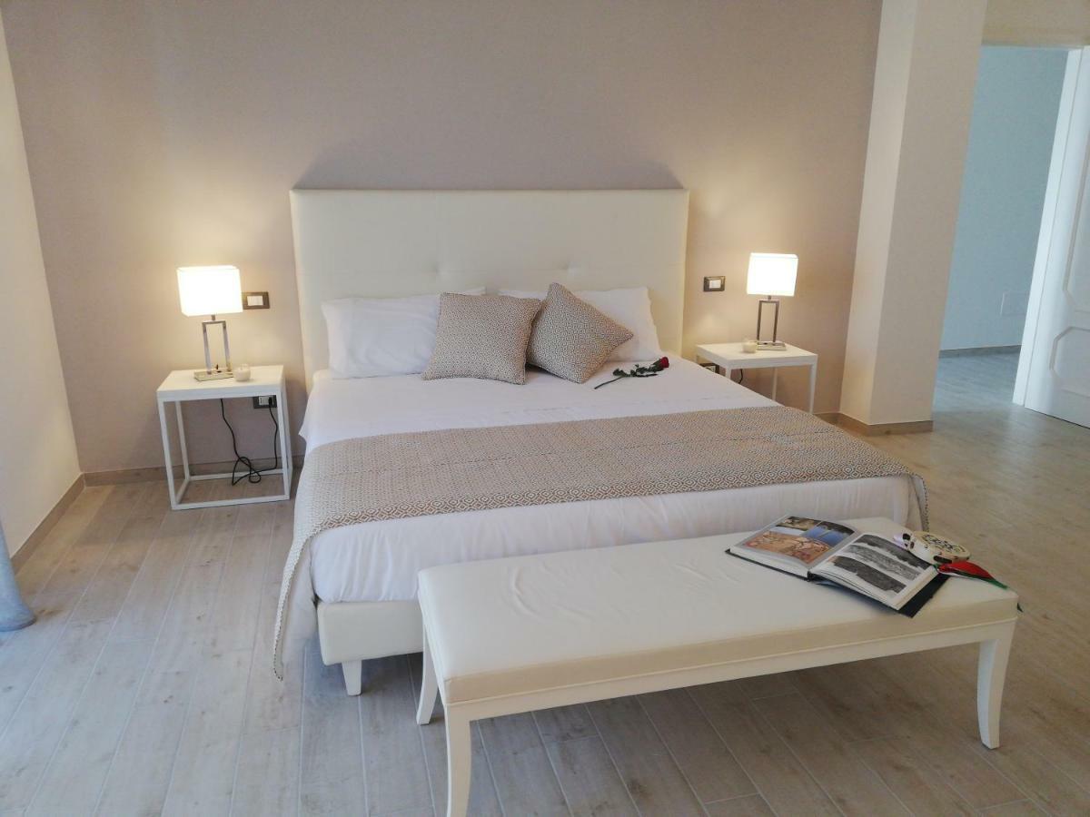 Kaloneiro Guest House กอริยิอาโน ดอตรานโต ภายนอก รูปภาพ